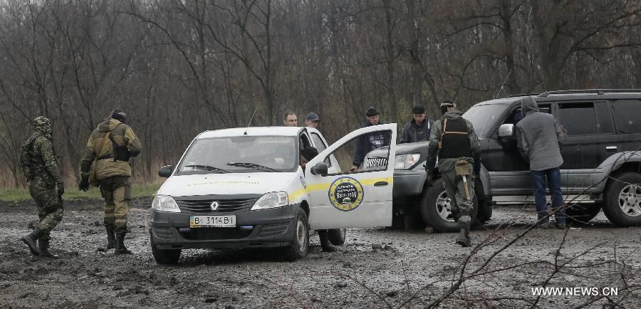 На востоке Украины 4 человека погибло от рук боевиков -- СМИ