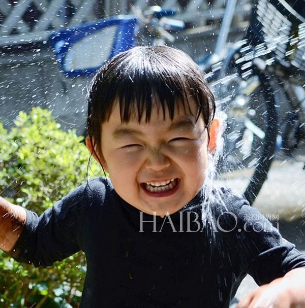 Выразительная мимика малышки Эйрис (Aries)