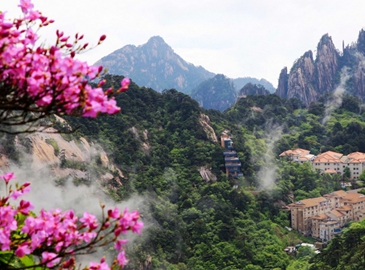 По следам древнимх китайских 'молодцев': культурная программа путешествия по горам Хуаншань