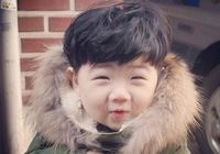Симпатичный южнокорейский мальчик