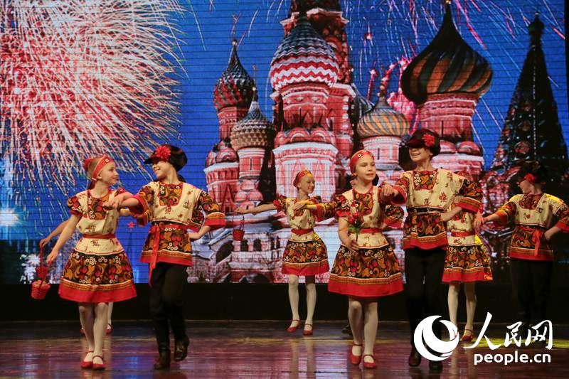 В Пекине прошла встреча китайских и русских детских танцевальных ансамблей, а также впервые проведен фестиваль «Let’s Shake It»