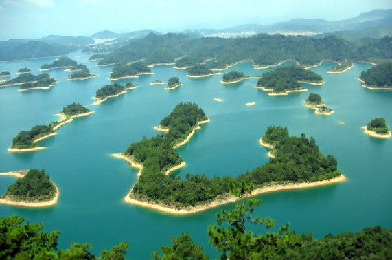 Куда отправиться поразвлечься на майские праздники 2014-го года? Лесной кислородный бар – Озеро тысячи островов