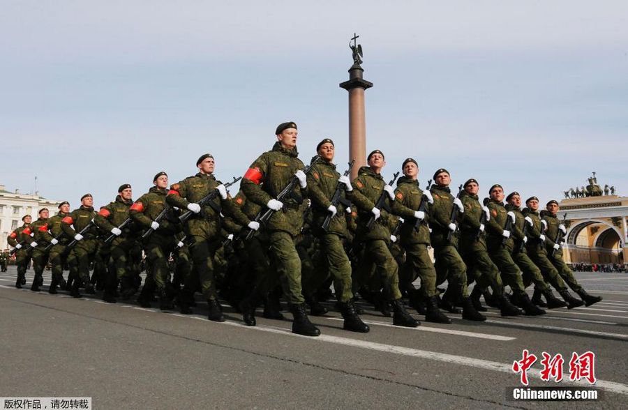 В Петербурге прошла первая репетиция Парада Победы