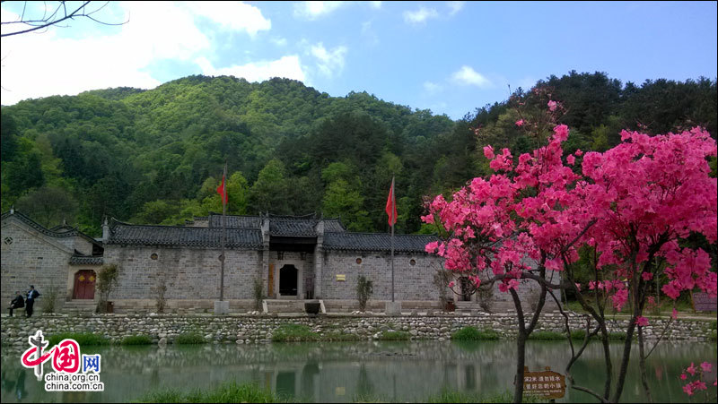 Путешествие по Китаю – прекрасные пейзажи туристического района «Тяньтанчжай»