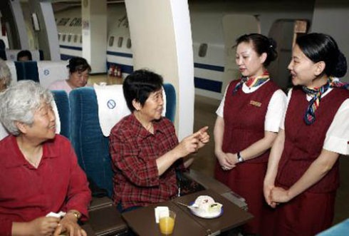 Как выглядели первые стюардессы Китая?