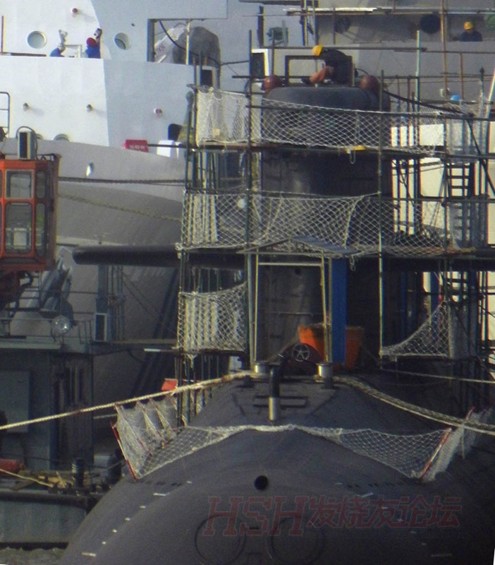 Появились новые фотографии атомной подводной лодки Китая 093В