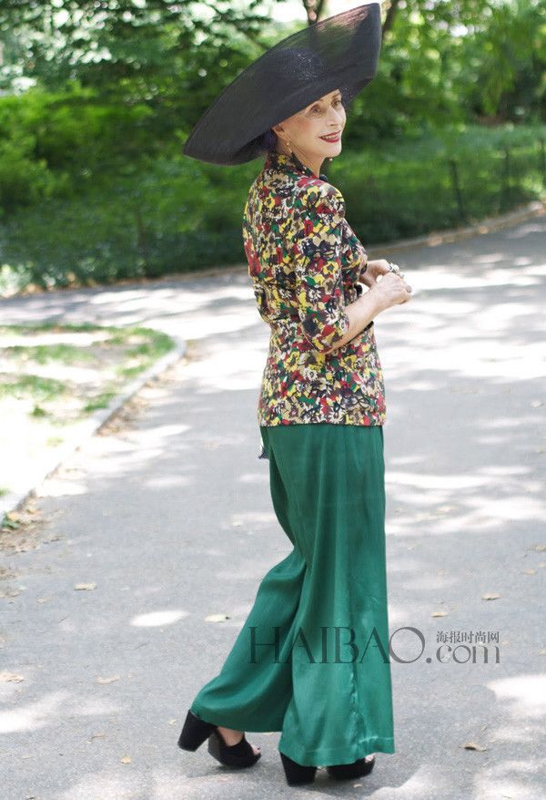 74-летная модникаБеатрис Ост 