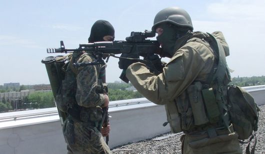 Вооруженные сторонники ДНР потребовали от украинских военных покинуть территорию воздушного порта