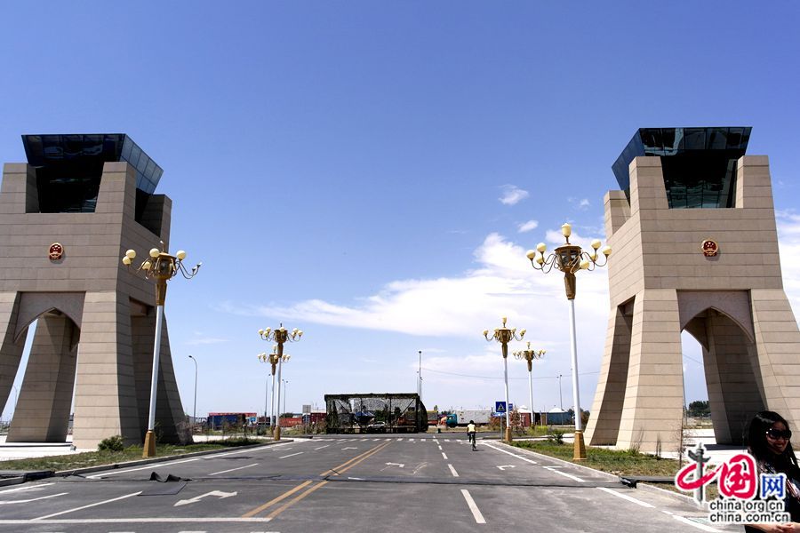 Первая в Китае трансграничная зона свободной торговли: Китайско-казахстанский международный пограничный центр сотрудничества «Хоргос»