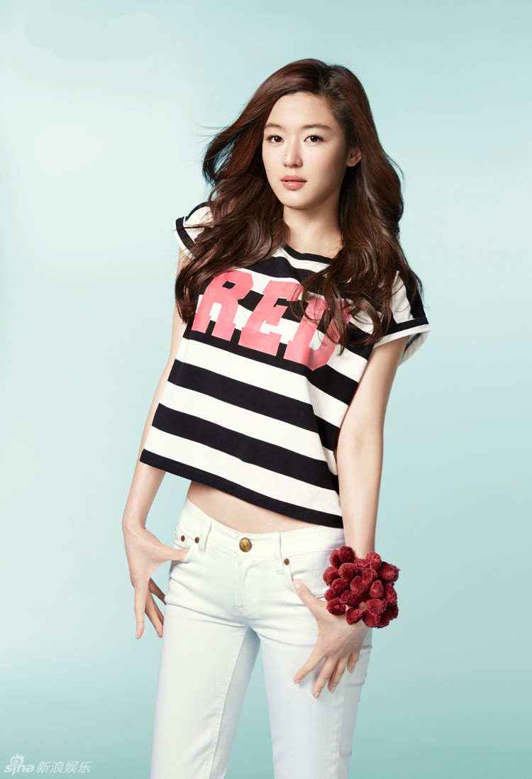 Джианна Юн снялась в новой рекламе одежды