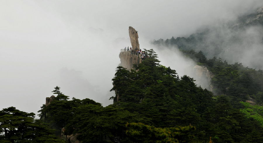 Летний курорт – горы Хуаншань