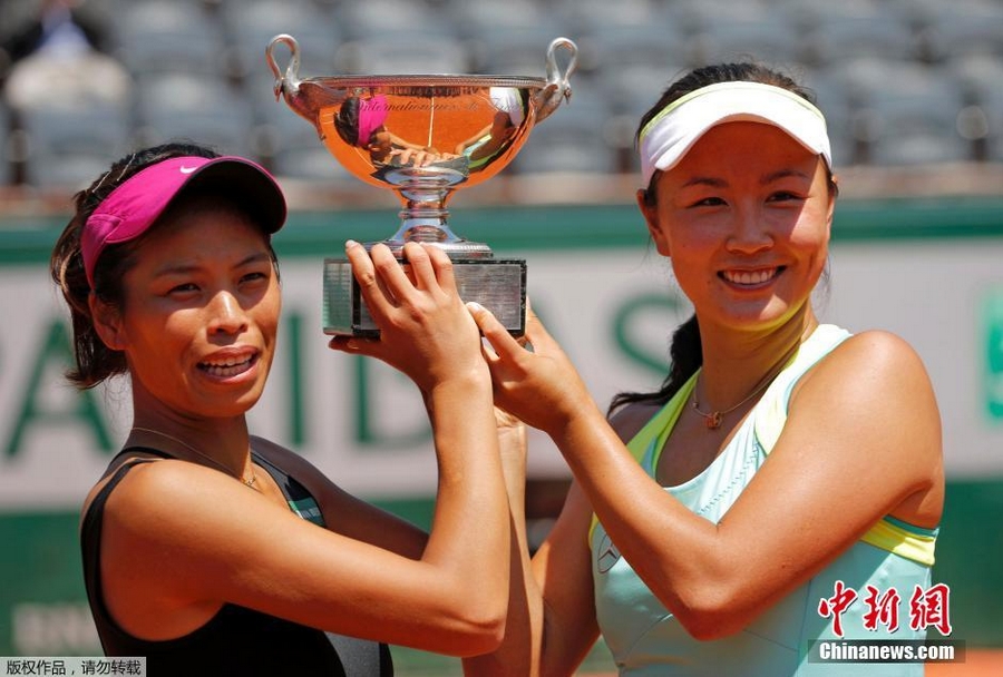 Пэн Шуай и Се Шувэй стали победительницами Открытого чемпионата Франции по теннису-2014 в женском парном разряде
