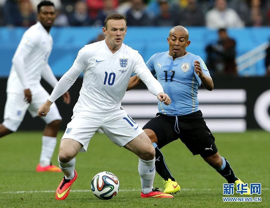 Сборная Уругвая на чемпионате мира по футболу в Бразилии со счетом 2:1 обыграла сборную Англии