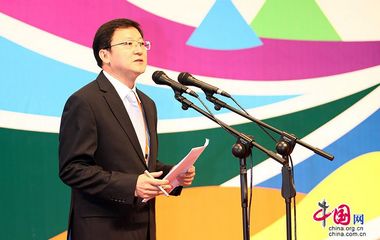Веб-сайт «Чжунгован» осуществляет полное освещение симпозиума «Экономический пояс Шелкового пути» на трех языках