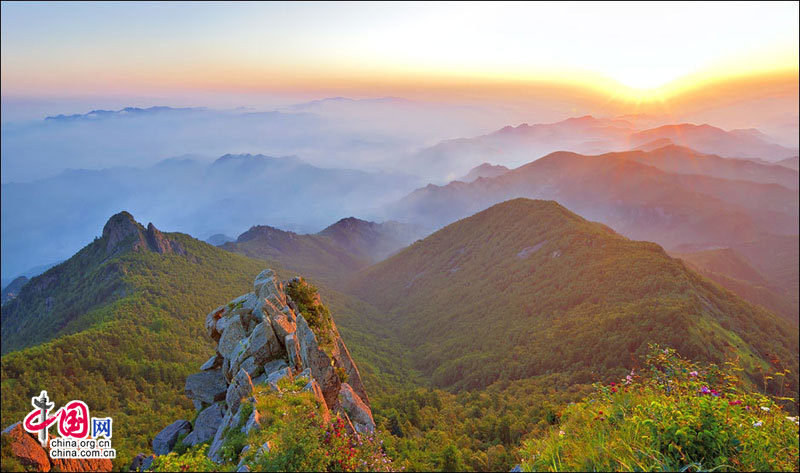 Горы Улиншань - прекрасное место для летнего отдыха на окраине Пекина