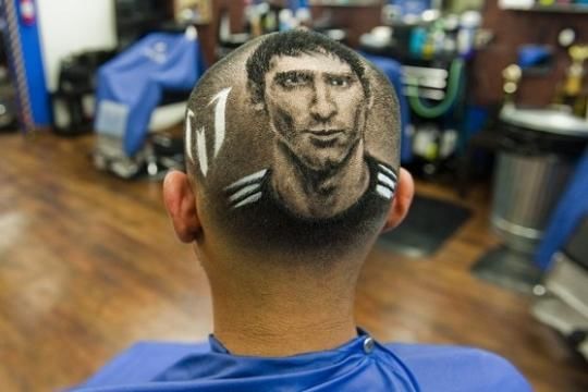 Крутые изображения футбольных звезд на голове в формате 3D 