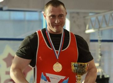 Чемпион или чемпионка России по бодибилдингу? 