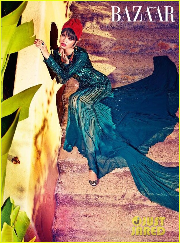 Рианна попала на обложку журнала Harper&apos;s Bazaar