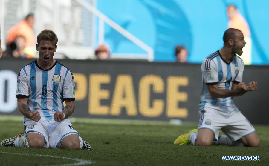 Аргентина вышла в 1/2 финала ЧМ по футболу-2014