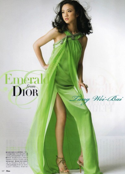 Красивые вечерние платья актрисы Тан Вэй