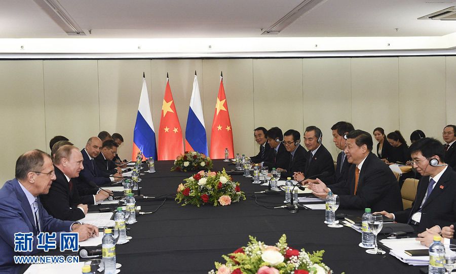 Си Цзиньпин встретился с президентом России В.Путиным 