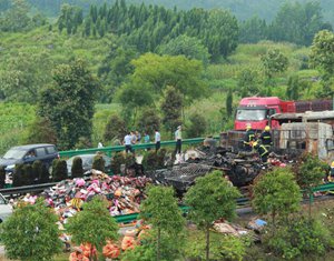 До 38 человек возросло количество жертв ДТП в Центральном Китае