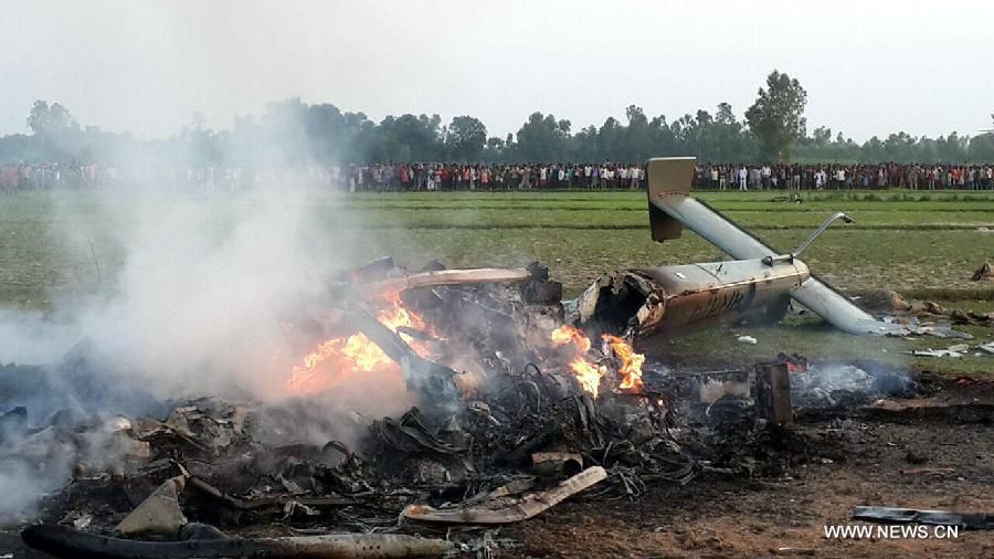 Крушение военного вертолета в Индии унесло жизни 7 человек