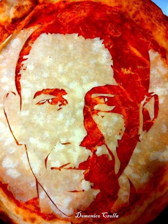 Пицца с портретами знаменитостей
