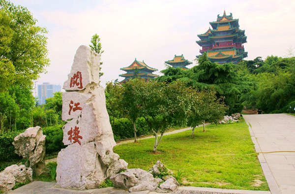 Башня Юэцзянлоу в городе Нанкин