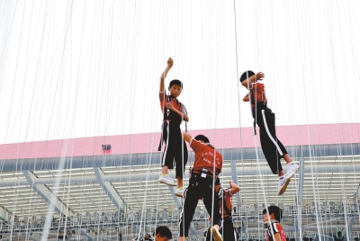 988 учащихся Шаолиньской школы боевых искусств «Тагоу» будут участвовать в церемонии открытия Юношеских олимпийских игр в Нанкине