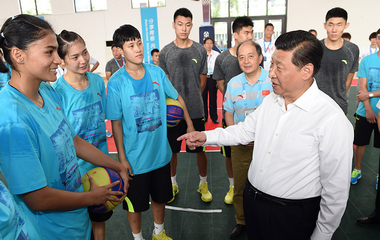 Си Цзиньпин встретился с членами китайской спортивной делегацией Летней юношеской Олимпиады в Нанкине