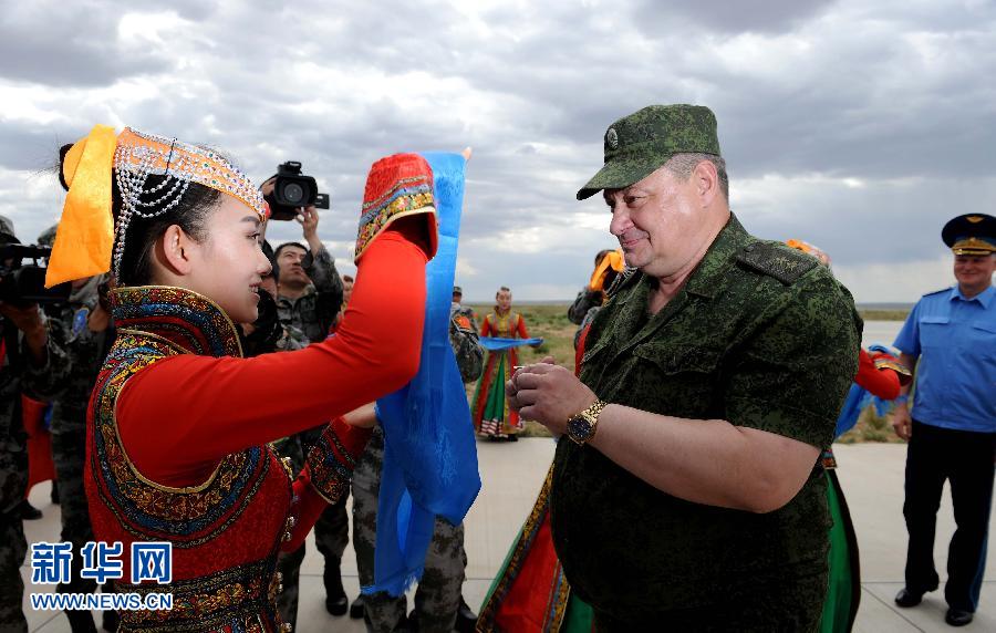 Российские военные прибыли в Китай для участия в учениях «Мирная миссия — 2014»