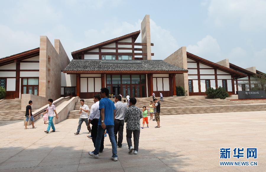 В Сычуане открылся Мемориальный музей Дэн Сяопина