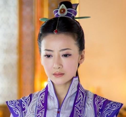 Новые фото китайской актрисы Чэнь Цзыхань
