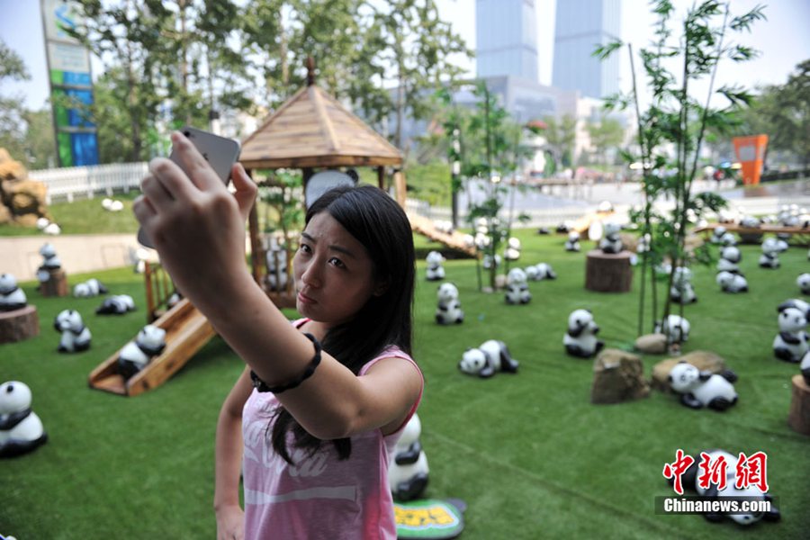 300 «больших панд» приехали в Пекин