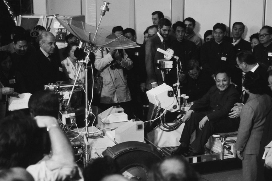 Фотоархив: ключевые моменты жизни Дэн Сяопина