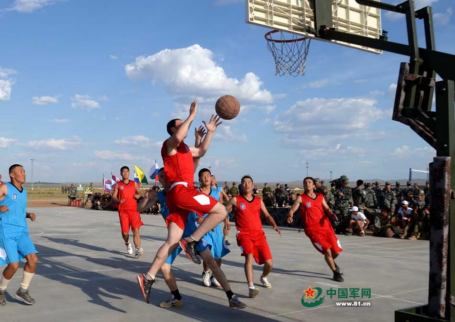 Мирная миссия 2014: китайские и зарубежные войска провели спортивные соревнования
