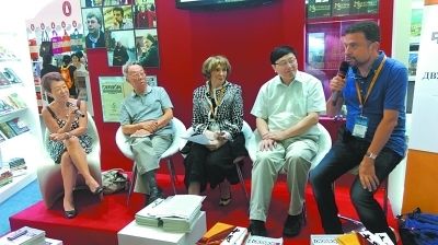Китайские и русские писатели собрались на Пекинской международной книжной ярмарке