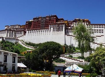 Священый Дворец Потала в Тибете