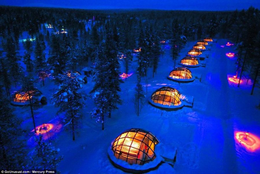 Ледяной отель для любования полярным сиянием в Финляндии 