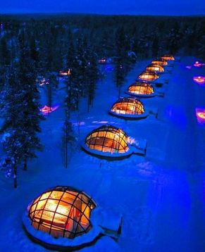 Ледяной отель для любования полярным сиянием в Финляндии 