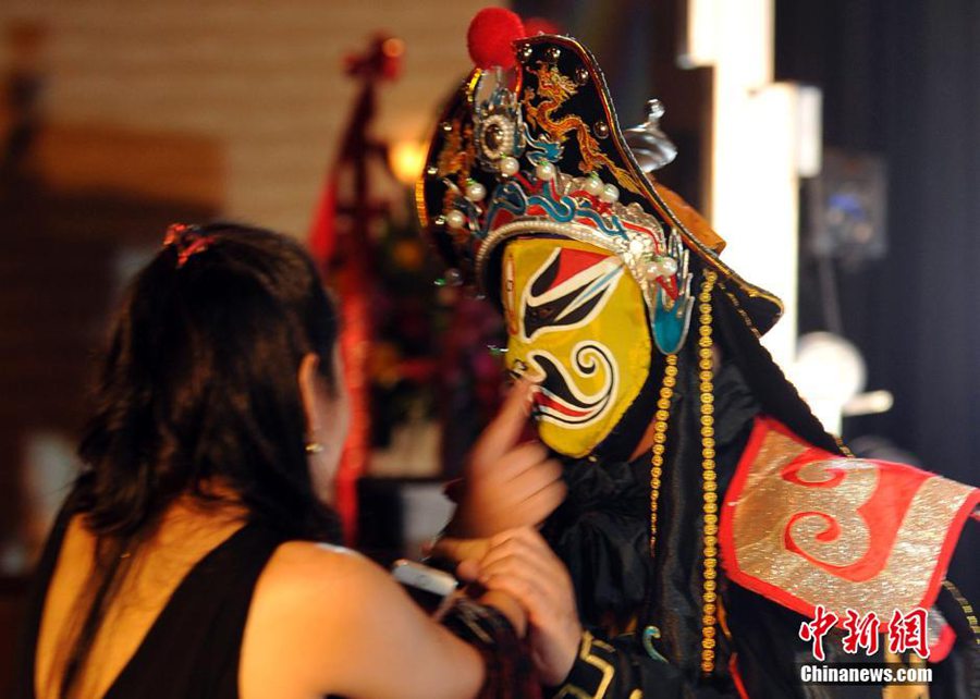 Неделя Культуры тибетских районов провинции Сычуань прошла в Лос-Анджелесе