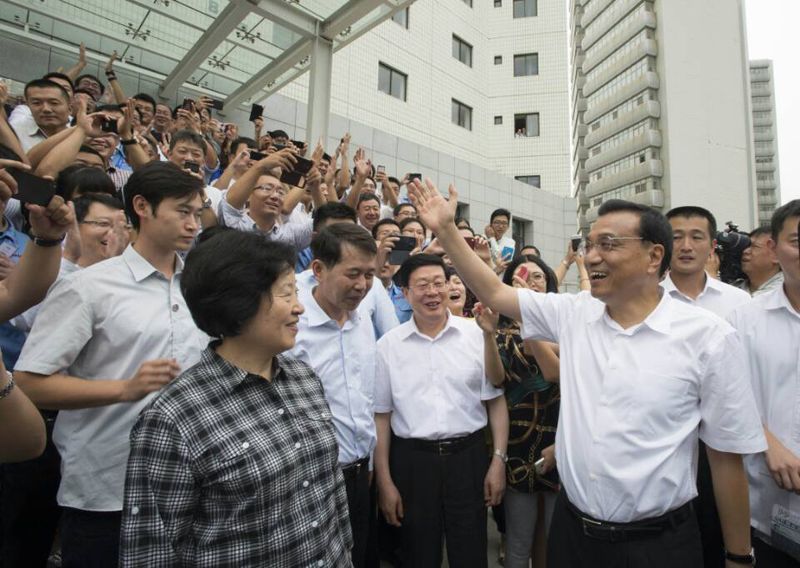 Премьер Госсовета Ли Кэцян: дивиденды от углубления реформ должны постоянно становиться более явными для народа