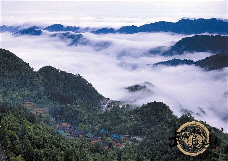 Очаровательные пейзажи гор Уданшань
