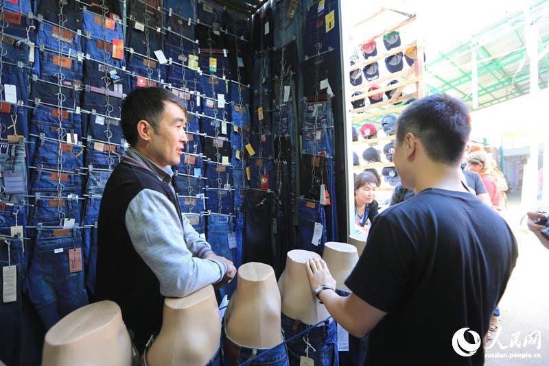 Самый большой базар в Чимкенте: 60% товаров привезены из Китая