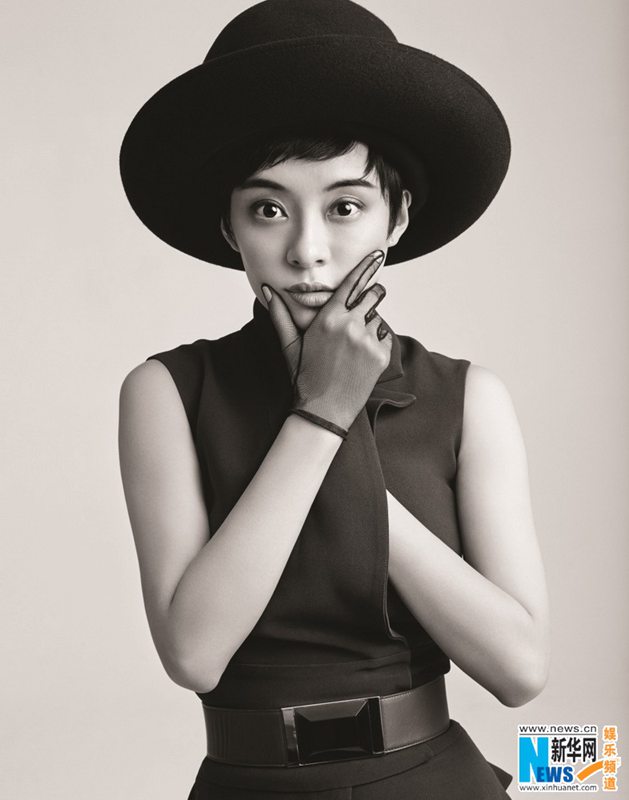 Известная актриса Сунь Ли