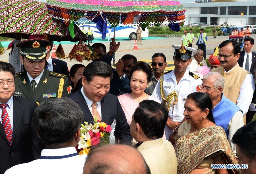 Си Цзиньпин прибыл в Индию с государственным визитом