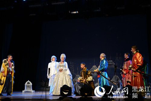 В Хэйлунцзяне впервые показали спектакль 'Ночь перед Рождеством' по одноименной повести Гоголя