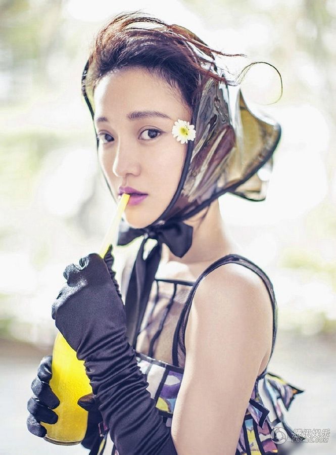 Чжоу Сюнь на обложке модного журнала