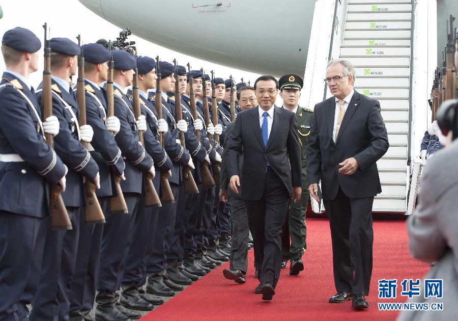 Ли Кэцян прибыл в Берлин с официальным визитом